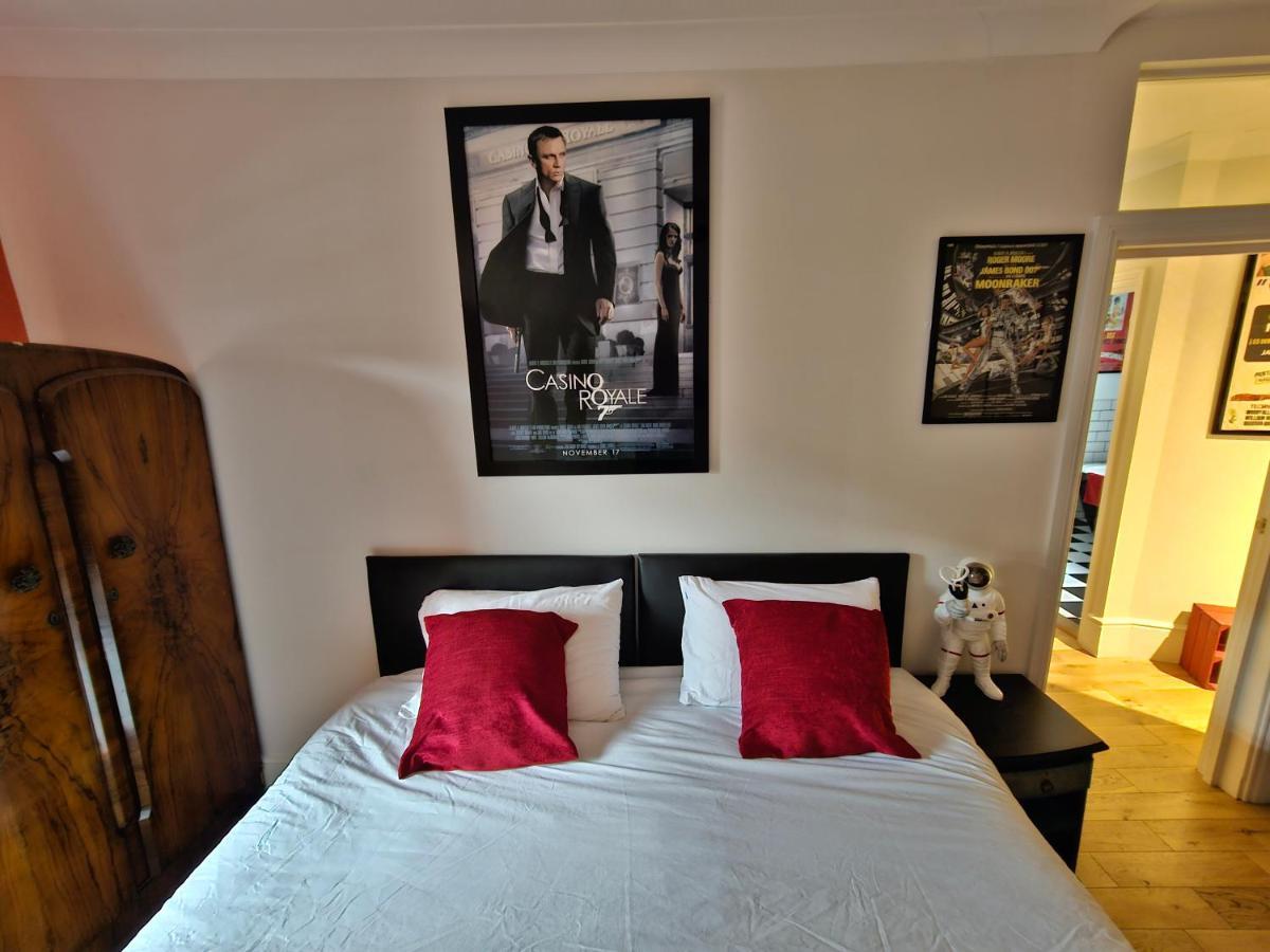 Southsea Royale James Bond 3 Bed Cool Penthouse, Seafront Parking Портцмаус Экстерьер фото